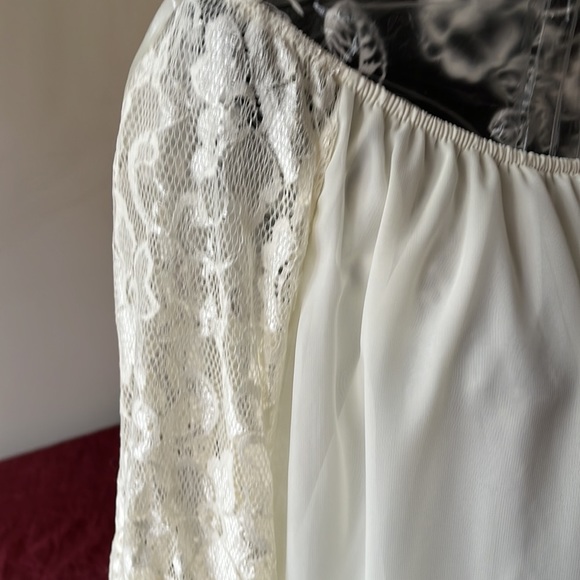 VOLL large Ivory off shoulder lined dress with lace sleeve bell sleeve NWT - Picture 3 of 9